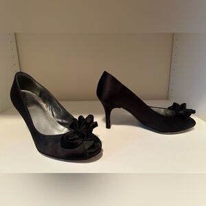 Stuart Weitzman Marimbow Satin Heels